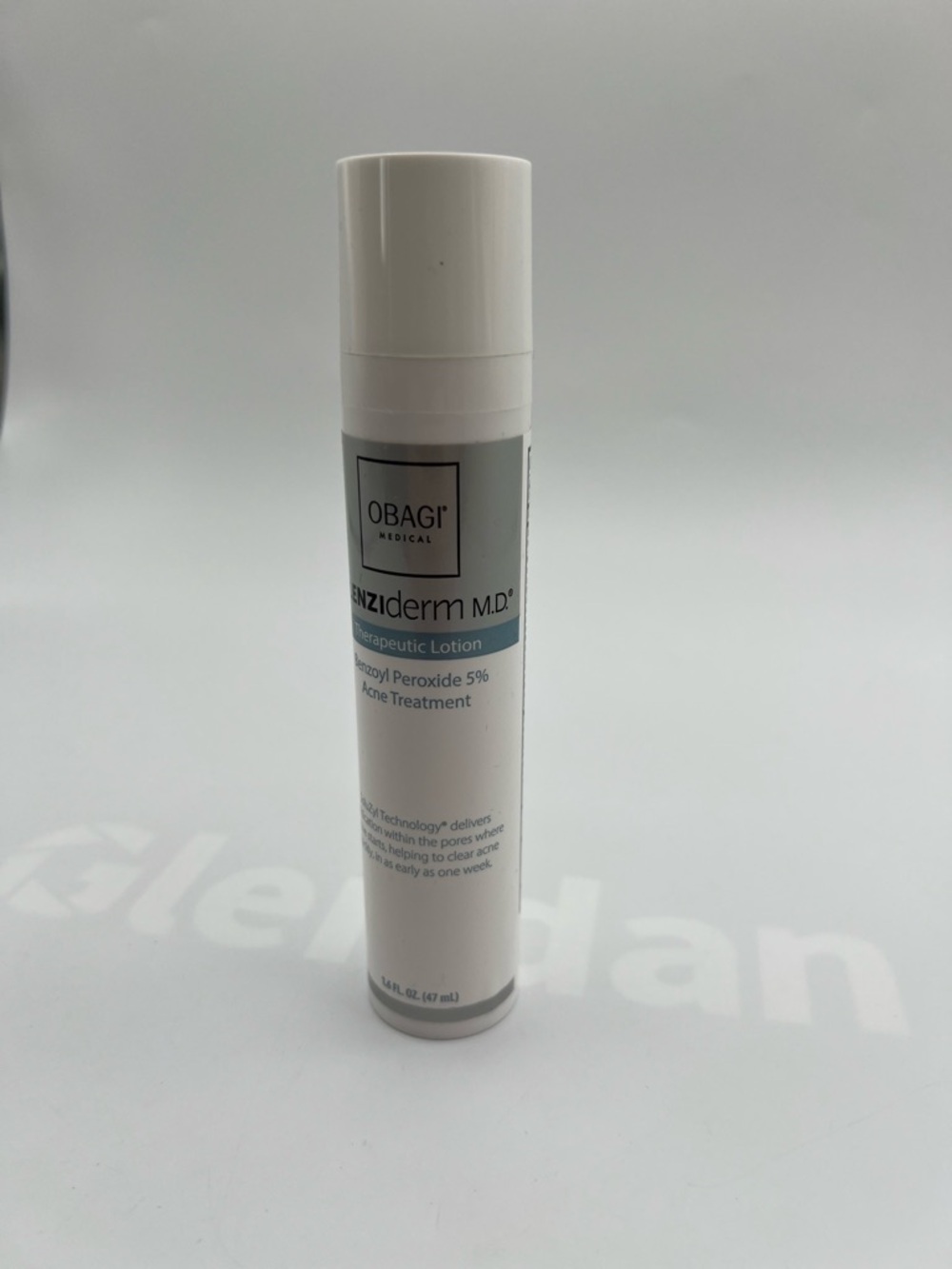 Obagi Medical CLENZIderm M.D. Therapeutic Lotion (Benzoyl Peroxide 5%) – 1.6 fl - Picture 2 of 5